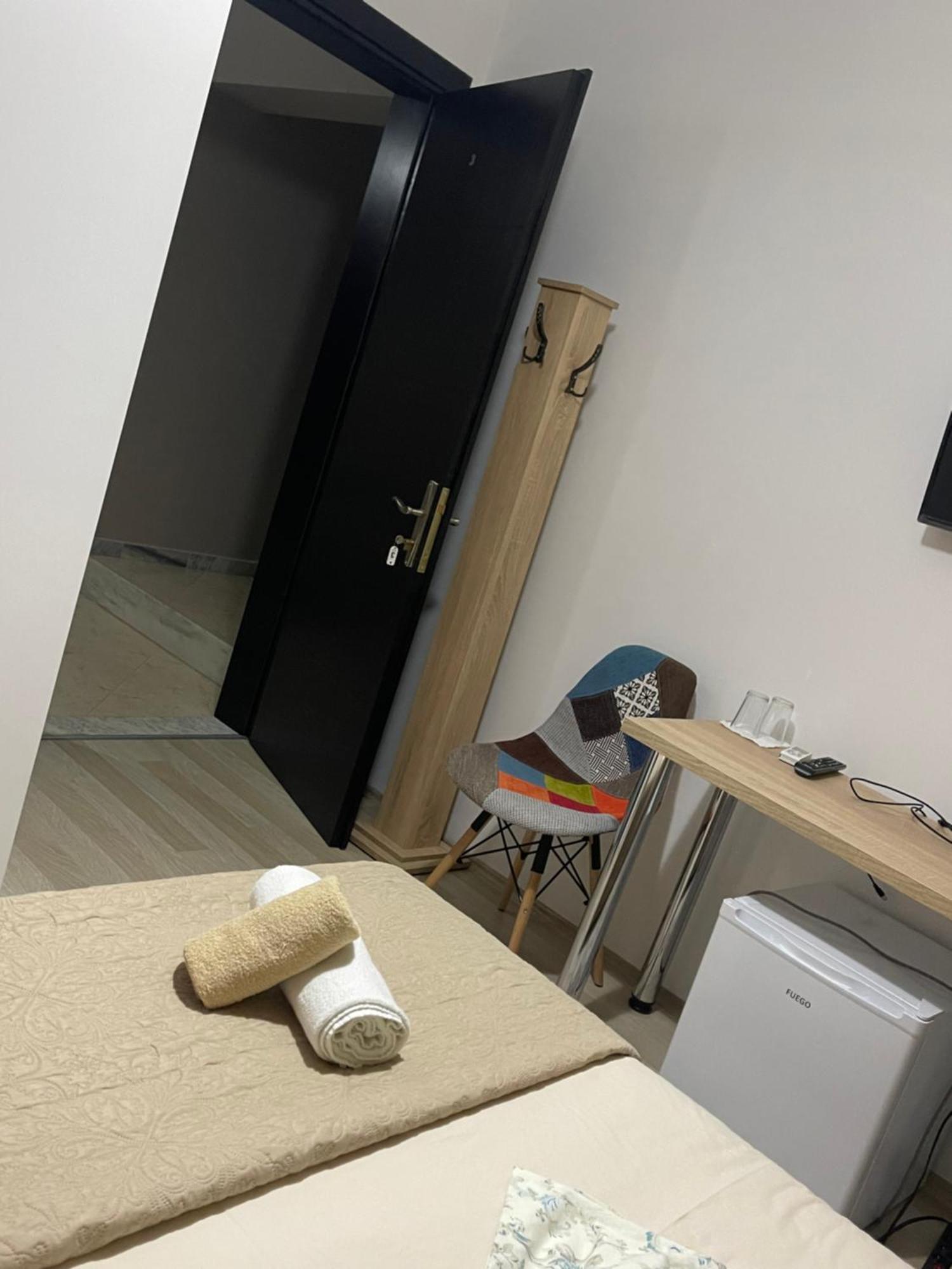 Small Hotel Ora 포그라데츠 외부 사진