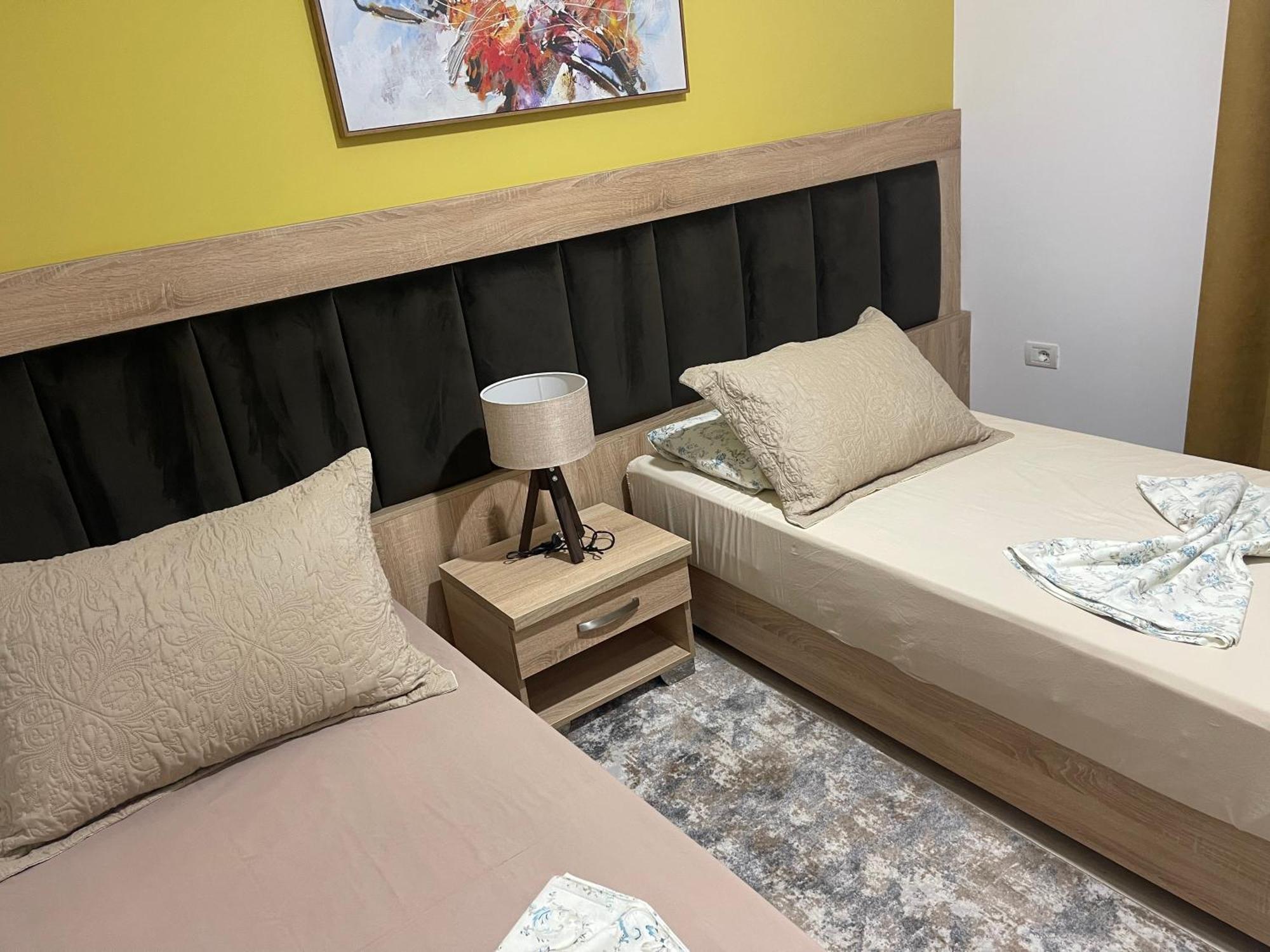Small Hotel Ora 포그라데츠 외부 사진