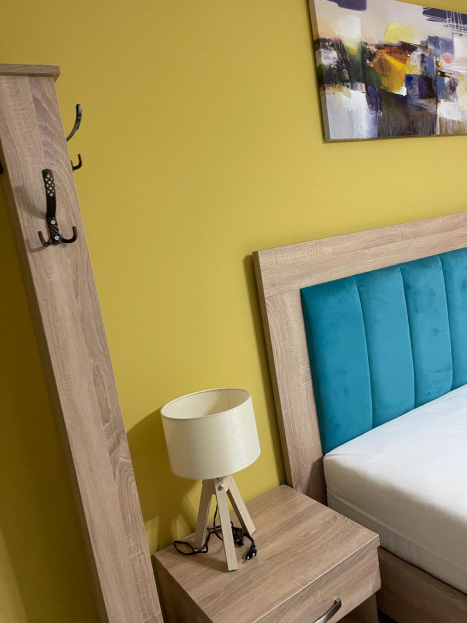 Small Hotel Ora 포그라데츠 외부 사진