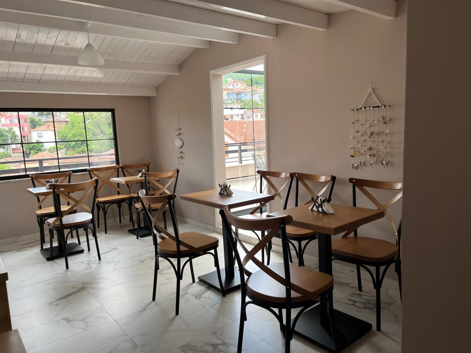 Small Hotel Ora 포그라데츠 외부 사진